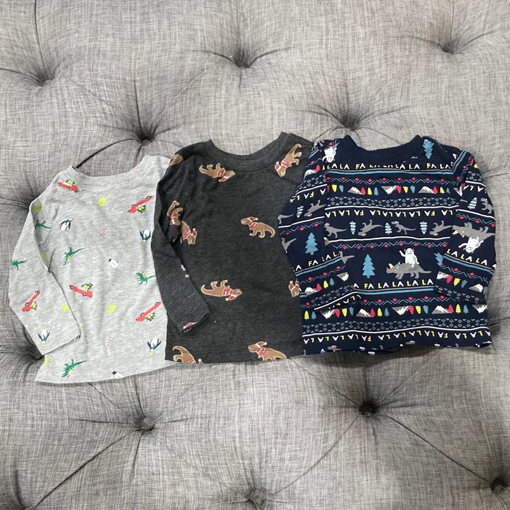 Baby Boy’s Christmas/Winter Themed Shirt Bundle Size 12-18 Month.